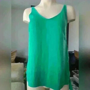 H&M  GREEN TOP M